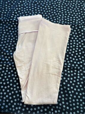Aritzia Light Pink Women's Leggings